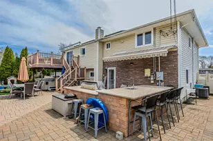 17 Seaver Ln, Smithtown, NY 11787 - Photo 21