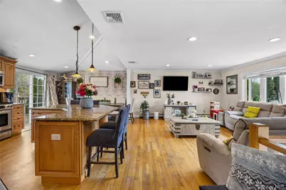 17 Seaver Lane, Smithtown, NY 11787 - Photo 7