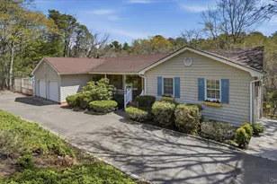 18 Beaver Ln W, Westhampton, NY 11977 - Photo 3