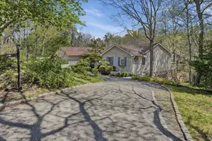 18 Beaver Ln W, Westhampton, NY 11977 - Photo 27