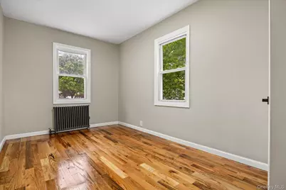 22102 114th Avenue, Cambria Heights, NY 11411 - Photo 9