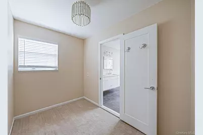 104 Locust Avenue, Rockville Centre, NY 11570 - Photo 25