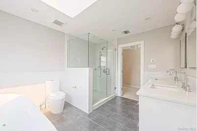 104 Locust Avenue, Rockville Centre, NY 11570 - Photo 27