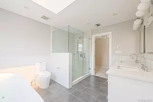 104 Locust Ave, Rockville Centre, NY 11570 - Photo 27