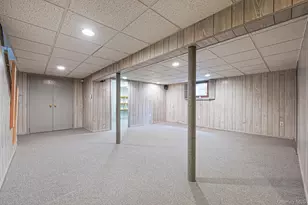 104 Locust Ave, Rockville Centre, NY 11570 - Photo 37