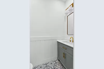 8366 Charlecote Ridge, Jamaica, NY 11432 - Photo 15