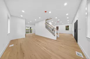 83-66 Charlecote Ridge, Jamaica, NY 11432 - Photo 5