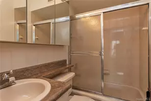 136-17 Maple Ave, Flushing, NY 11355 - Photo 13