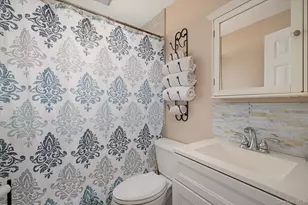675 Little East Neck Rd, West Babylon, NY 11704 - Photo 9