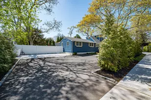 48 Springville Rd, Hampton Bays, NY 11946 - Photo 5