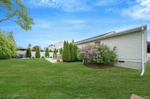 29 Franklin St, Islip, NY 11751 - Photo 33