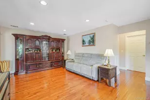 41 Theodore Dr, Coram, NY 11727 - Photo 9