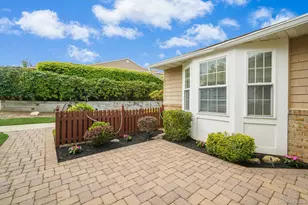41 Theodore Dr, Coram, NY 11727 - Photo 5