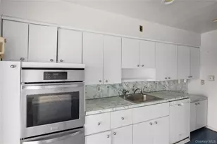 3386 Bertha Dr, Baldwin, NY 11510 - Photo 15