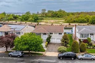 3386 Bertha Dr, Baldwin, NY 11510 - Photo 39