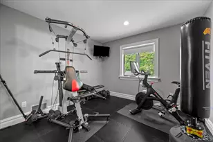 8 Far Hill Ln, Pleasantville, NY 10570 - Photo 17
