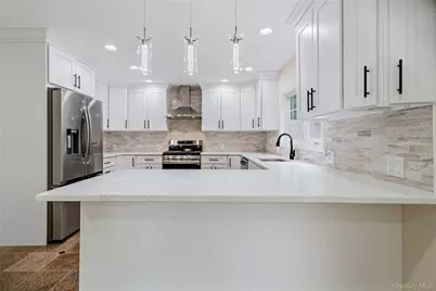 244 Water Lane S, Wantagh, NY 11793 - Photo 11