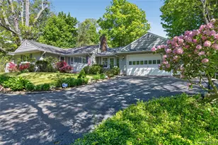 247 Buckram Rd, Locust Valley, NY 11560 - Photo 3