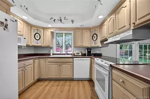 247 Buckram Rd, Locust Valley, NY 11560 - Photo 11