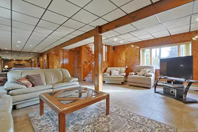 25 Tennyson Drive, Nanuet, NY 10954 - Photo 23