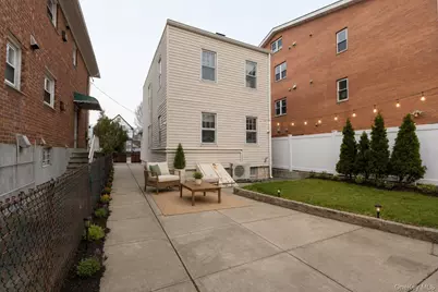 61-17A 165th Street, Fresh Meadows, NY 11365 - Photo 5