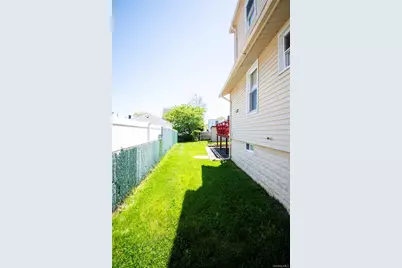 828 Jefferson Street, Baldwin, NY 11510 - Photo 25