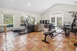 199 Split Rock Rd, Syosset, NY 11791 - Photo 19
