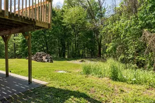 5 Idlewild Dr, Poughkeepsie, NY 12601 - Photo 9