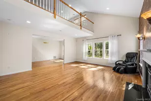 3 Heidi Ln, Mount Sinai, NY 11766 - Photo 11