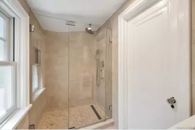10 Dupont Avenue, White Plains, NY 10605 - Photo 29