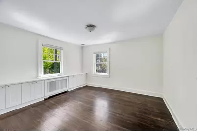 10 Dupont Avenue, White Plains, NY 10605 - Photo 19