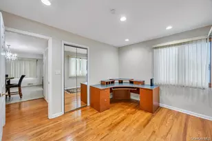 30 Andover Ln, Hicksville, NY 11801 - Photo 19