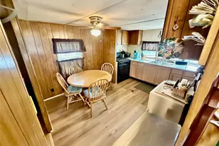 822 Lark Ln, Cuddebackville, NY 12729 - Photo 3
