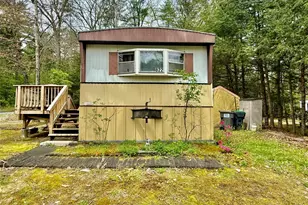 822 Lark Ln, Cuddebackville, NY 12729 - Photo 15
