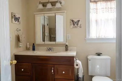 19 and 19A Brook Street, Lindenhurst, NY 11757 - Photo 23