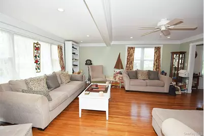 [Address not provided], Lindenhurst, NY 11757 - Photo 13