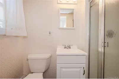29 Kirkwood Drive, Glen Cove, NY 11542 - Photo 17