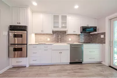 29 Kirkwood Drive, Glen Cove, NY 11542 - Photo 11