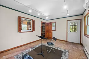 13 Hart Dr, Poughkeepsie, NY 12603 - Photo 17