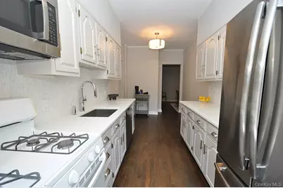 143 Garth Road #4P, Scarsdale, NY 10583 - Photo 13