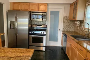 541 E Park Ave, Long Beach, NY 11561 - Photo 3