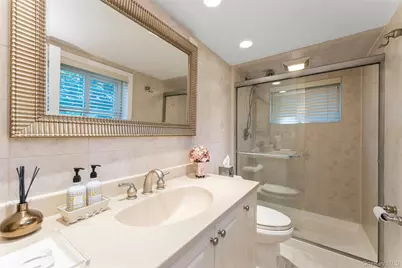 7 Greenacre Court, Syosset, NY 11791 - Photo 11