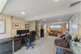 7 Greenacre Ct, Syosset, NY 11791 - Photo 9