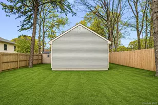 332 Commack Rd, Shirley, NY 11967 - Photo 25
