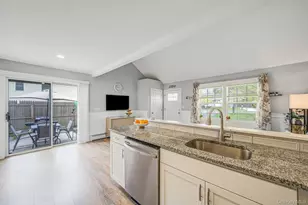 332 Commack Rd, Shirley, NY 11967 - Photo 11