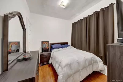 4521 Carpenter Avenue, Bronx, NY 10470 - Photo 15