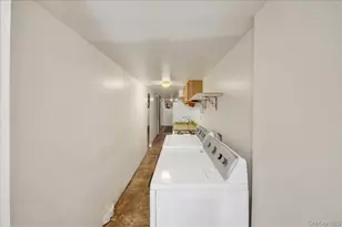 4521 Carpenter Ave, Bronx, NY 10470 - Photo 7