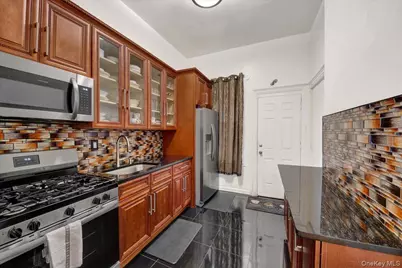 4521 Carpenter Avenue, Bronx, NY 10470 - Photo 13