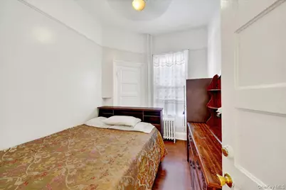 4521 Carpenter Avenue, Bronx, NY 10470 - Photo 9