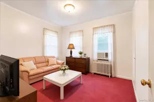4521 Carpenter Ave, Bronx, NY 10470 - Photo 27